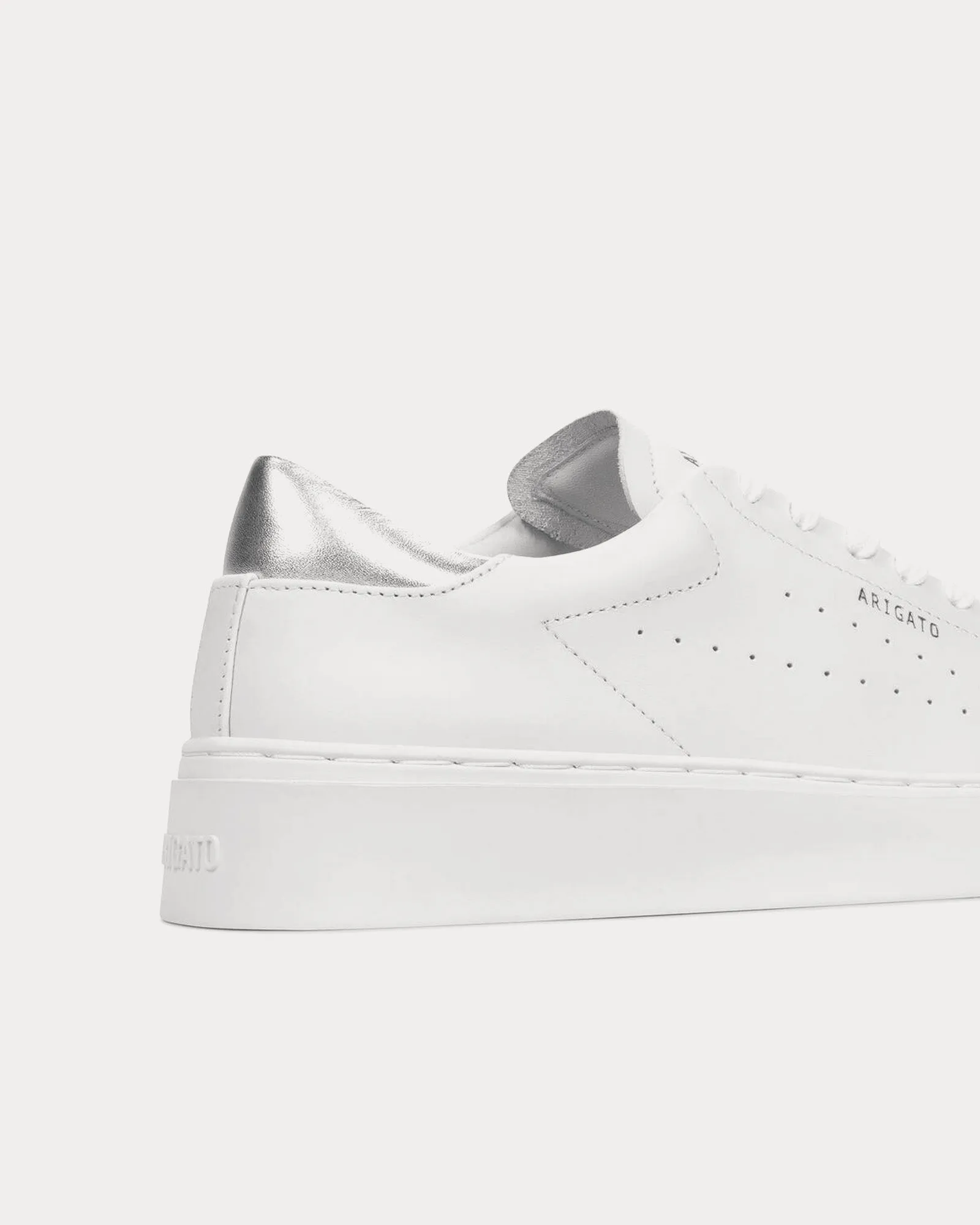 Court Leather Off White / Silver Low Top Sneakers