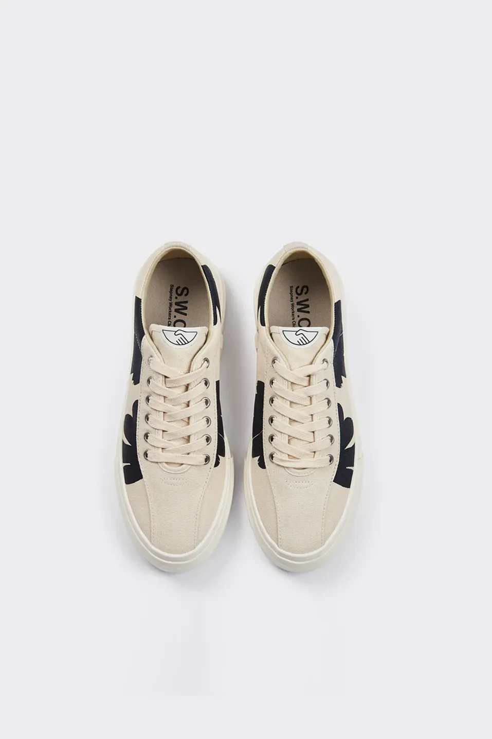Dellow Shroom Hands - Ecru / Black