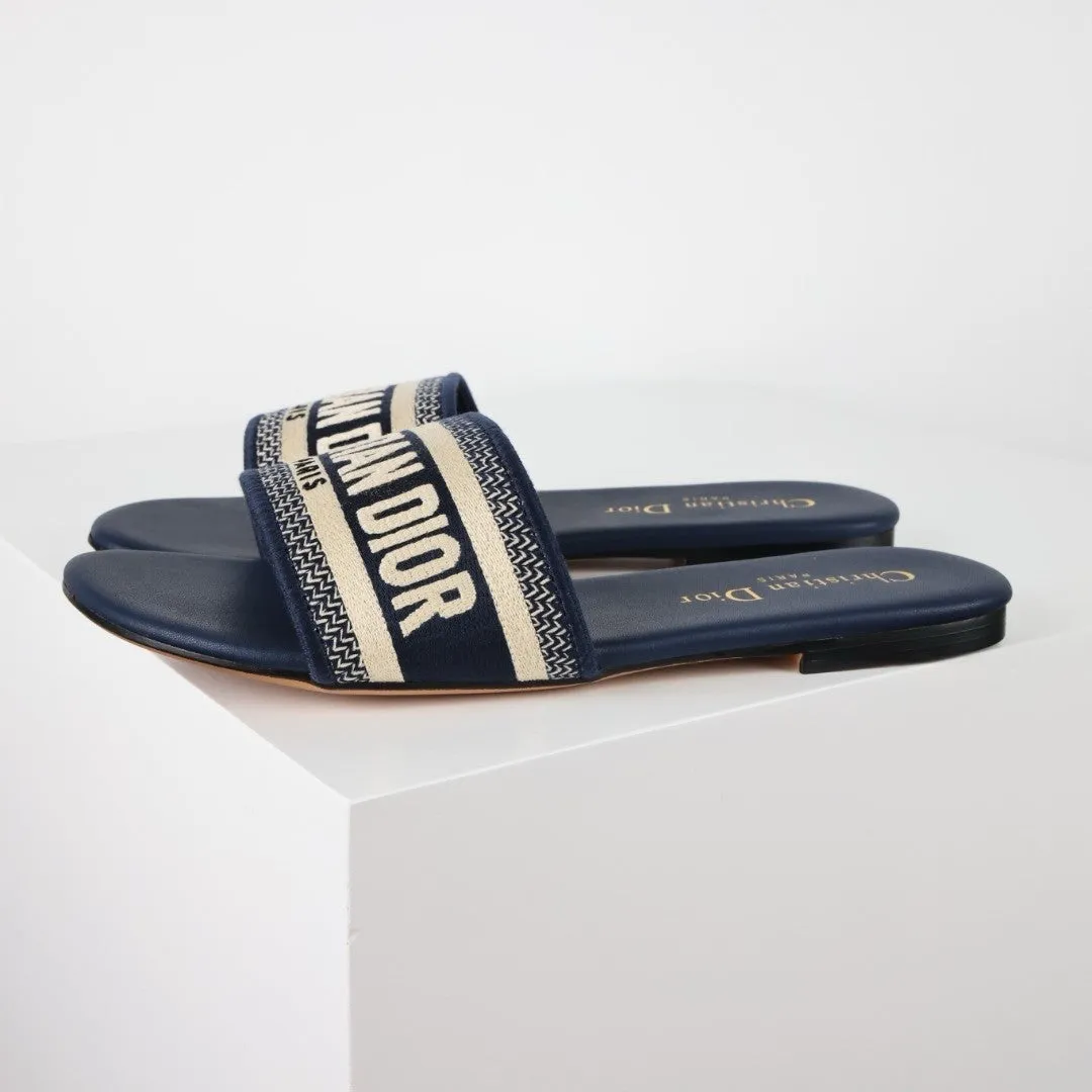 Embroidered Fashion Flat Slippers