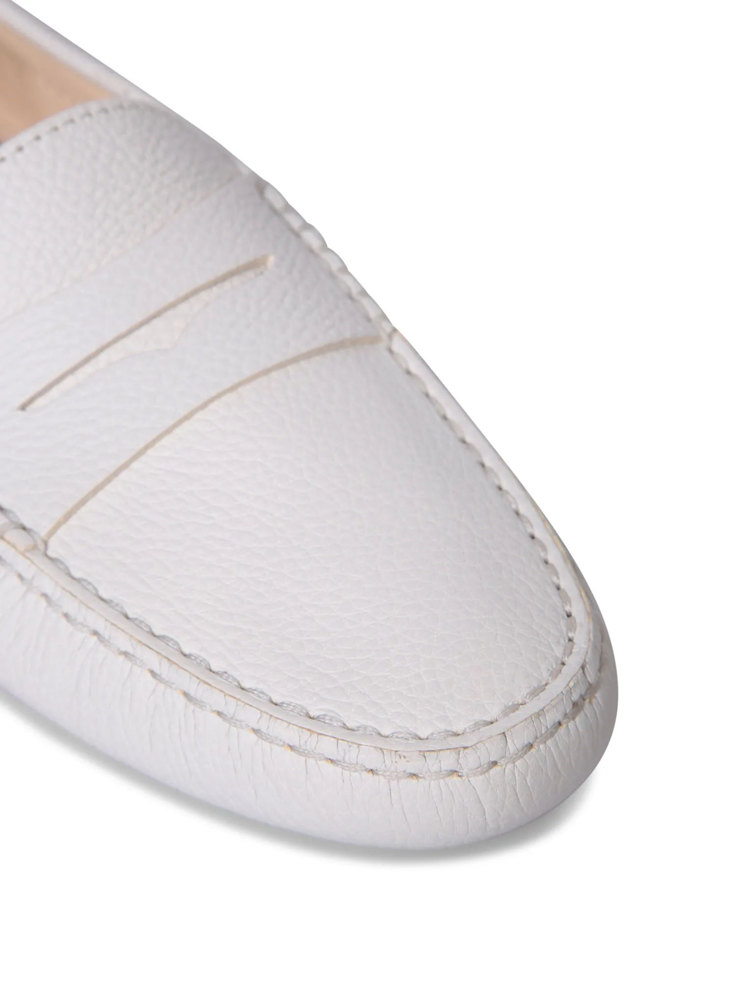 Heel grommets white loafers