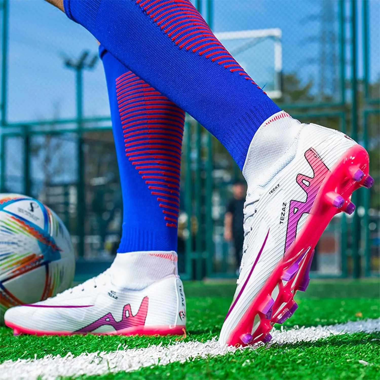 Men's Soccer Cleats Lightweight Football Cleats Professional Training High-top Soccer Shoes