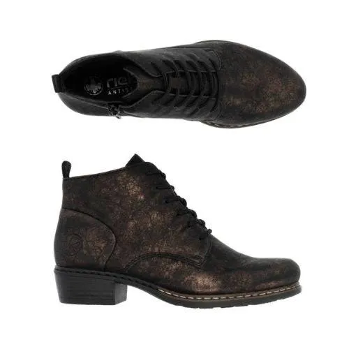 Y0830 Heeled Ankle Boot